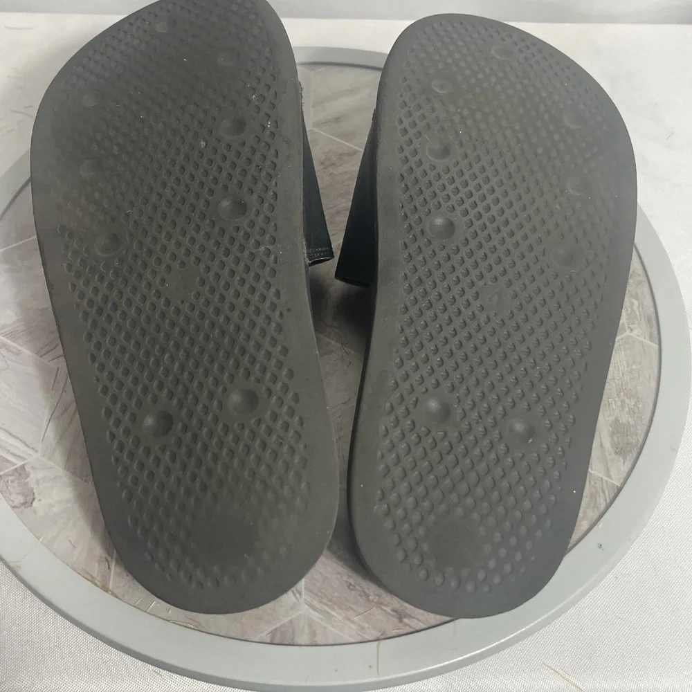 Adidas Adilette Black Slides White Logo US 4 EU 36 Sandals FG8271